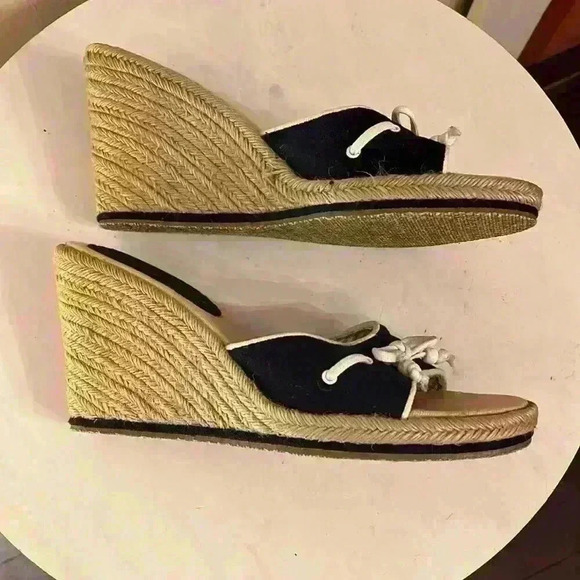 Tommy Hilfiger Medallion Espadrille Wedge Sandal Navy and White Bow Detail - Picture 4 of 11